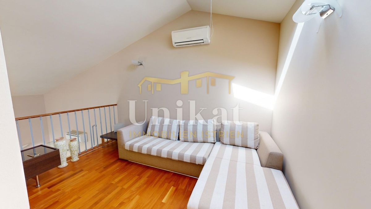 Appartamento su due piani con 4 camere da letto